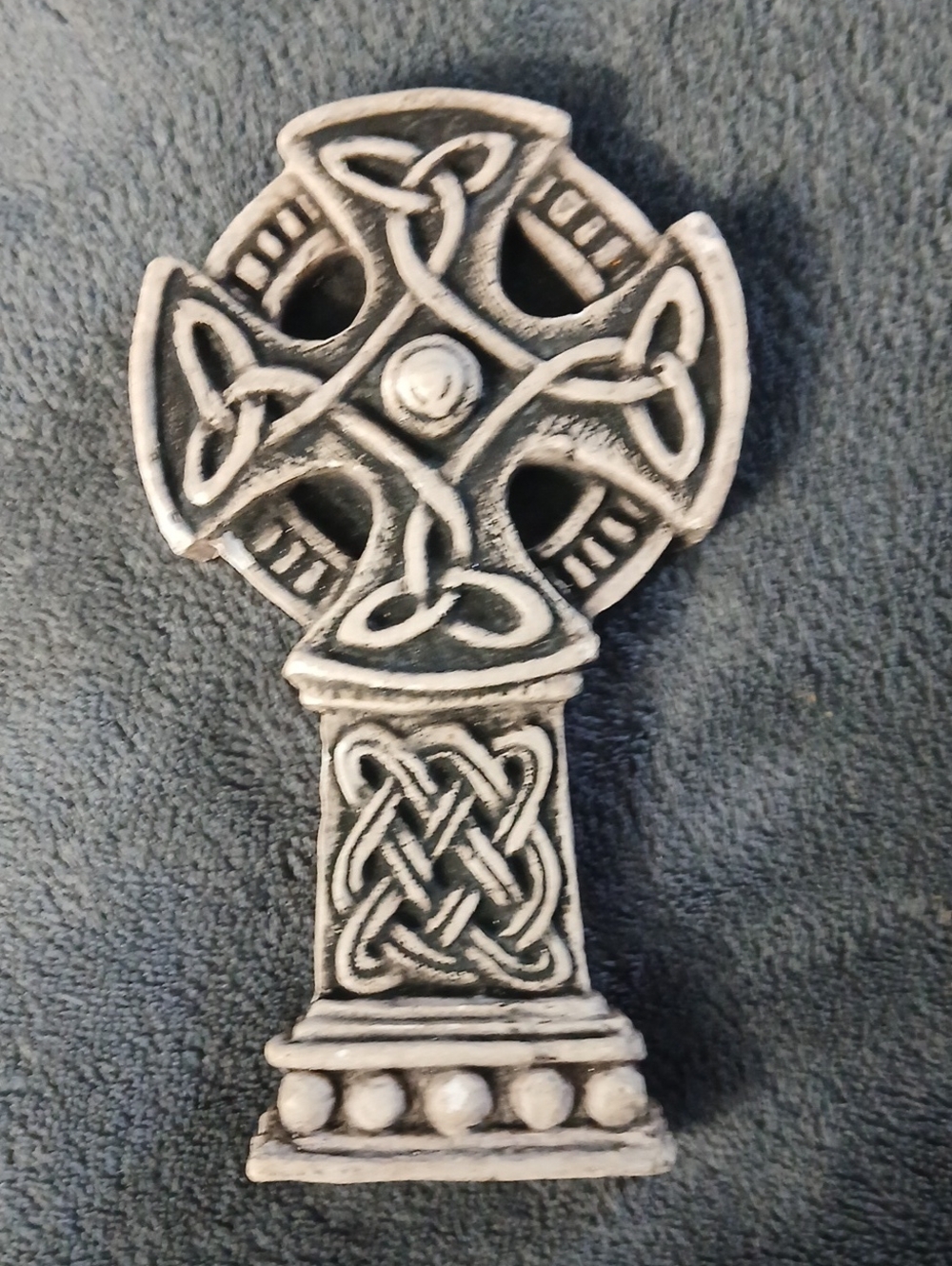 Celtic Cross Wall Accent in Antique White